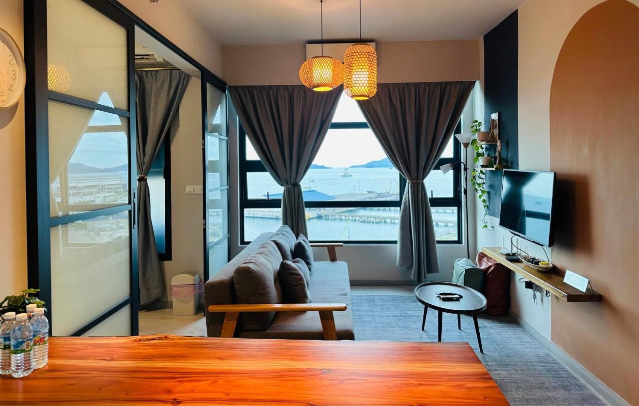 Jesselton Quay - Suite 1 By Staycation Suites Kk Kota Kinabalu Esterno foto