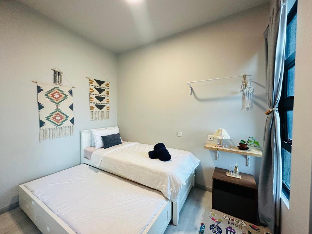Jesselton Quay - Suite 1 By Staycation Suites Kk Kota Kinabalu Esterno foto