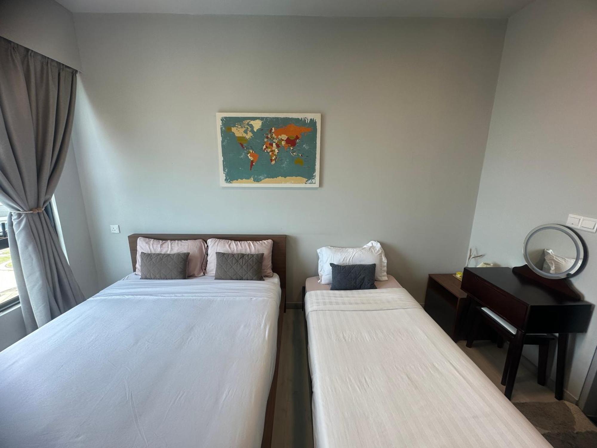 Jesselton Quay - Suite 1 By Staycation Suites Kk Kota Kinabalu Esterno foto